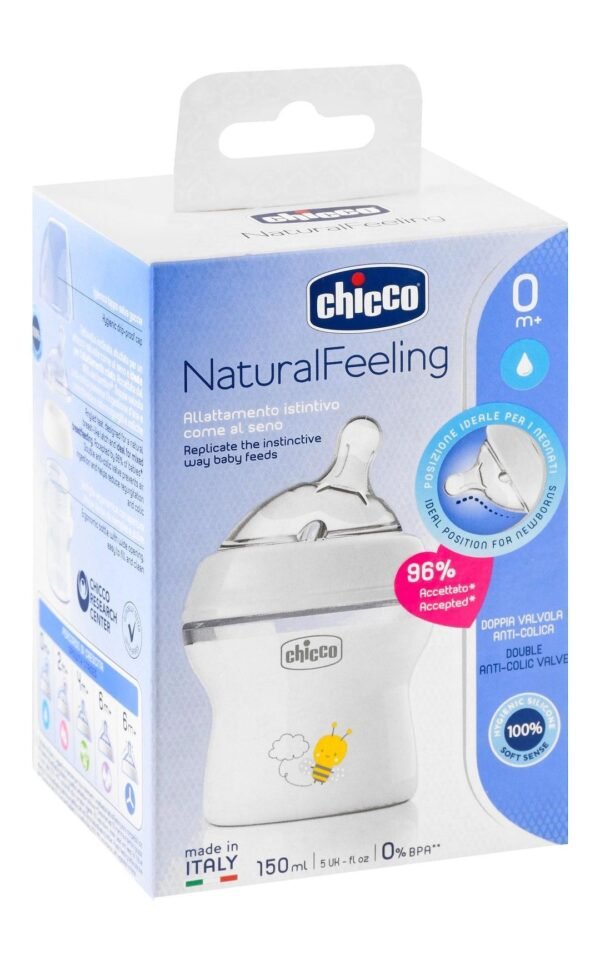 Chicco Natural Feeling White 150ml Anti-Colic Slow Flow Feeding Bottle with Silicone Teat (0+ Months), 1 Piece